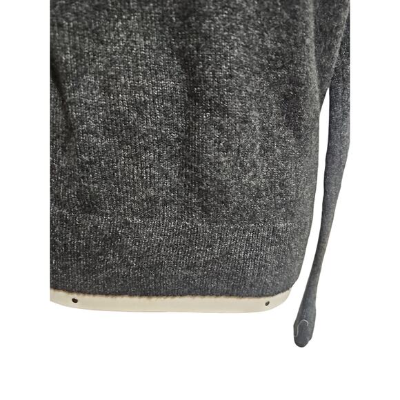 NWT Abercrombie & Fitch Wool Blend Sweater Womens Small V-Neck Long Sleeve - Picture 10 of 10